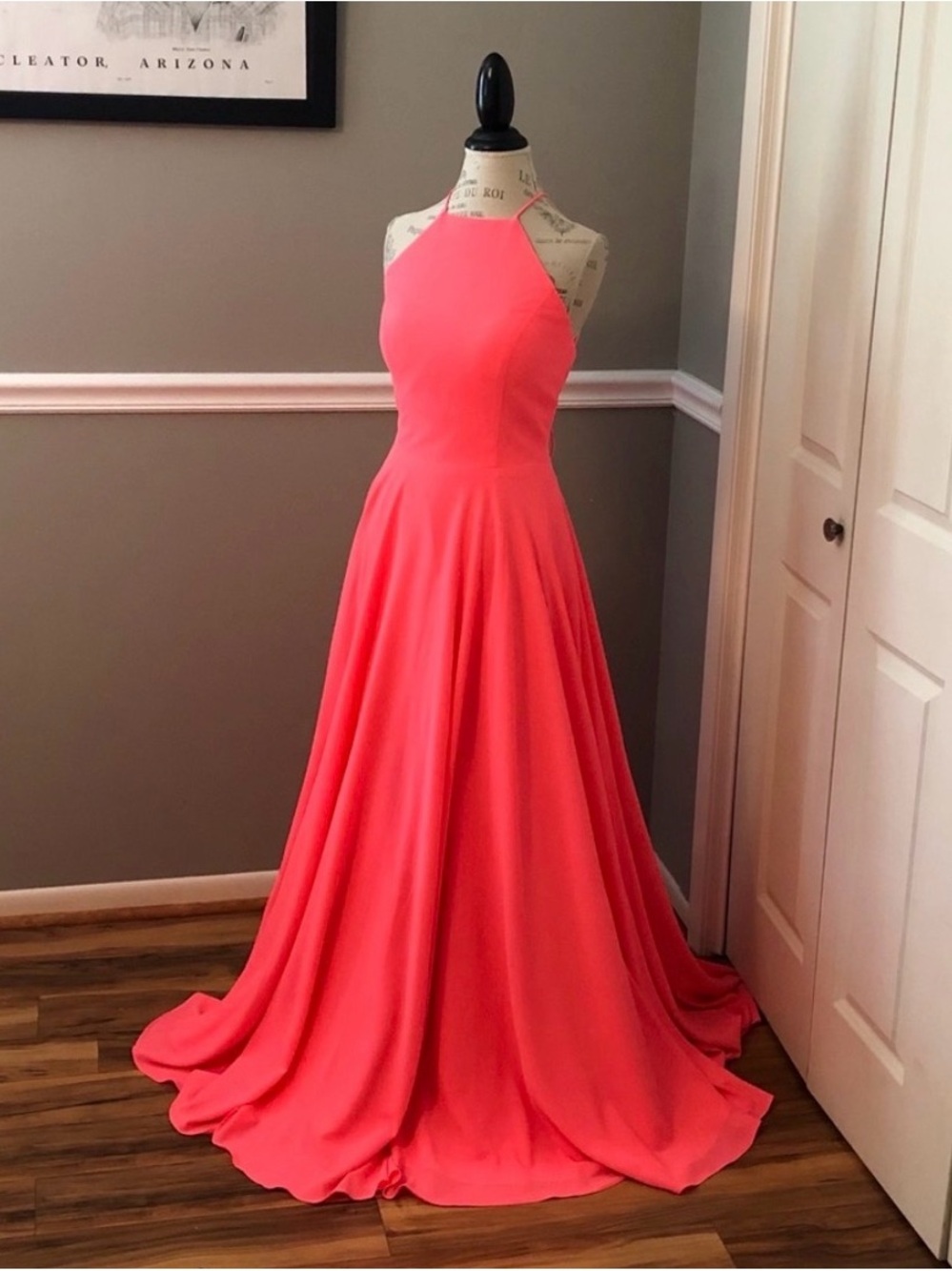 ✨Formal Gown – A-Line, Size 4, NWT ✨